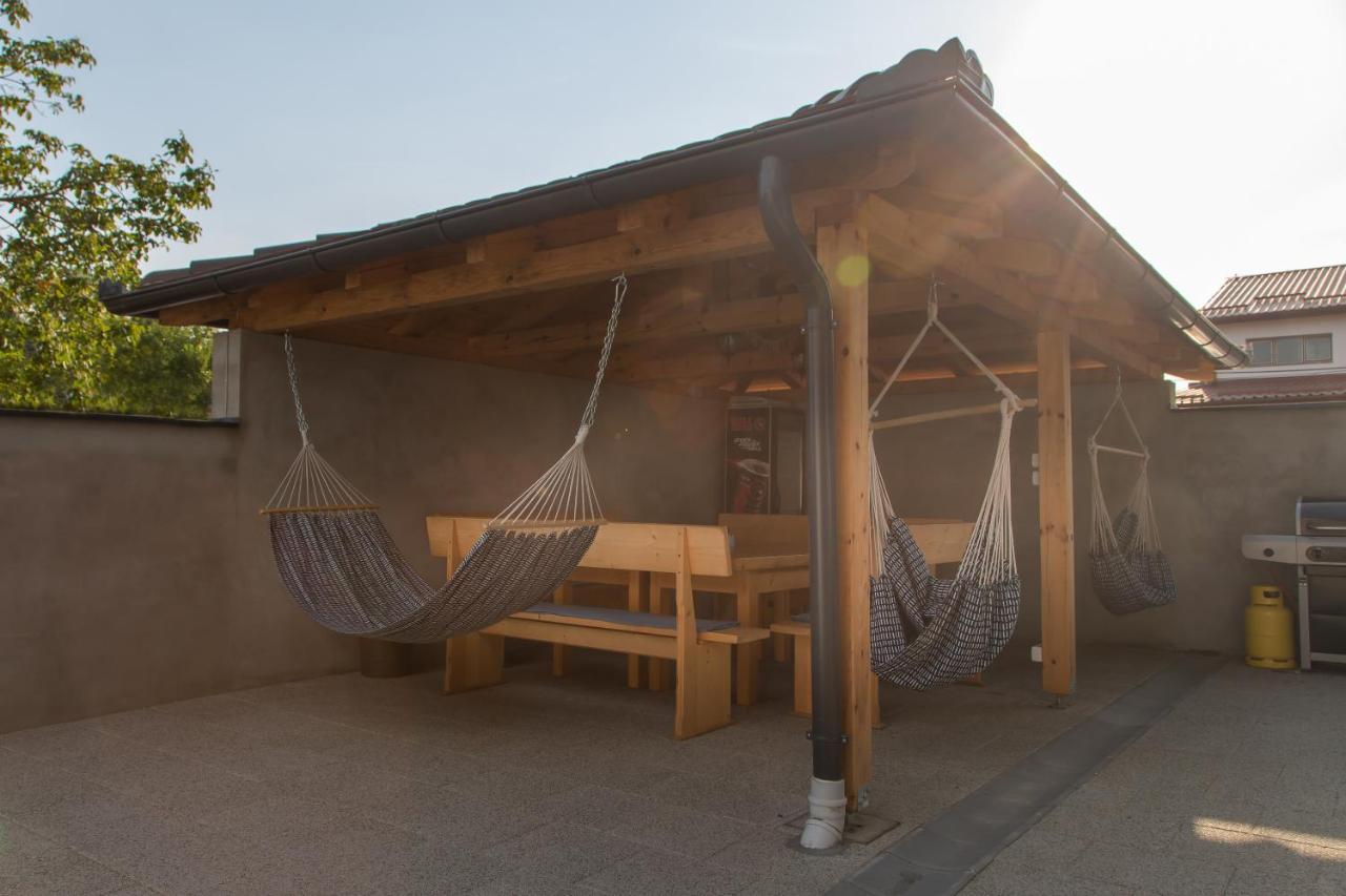 Holiday Home Thesaurum Karanac Екстериор снимка