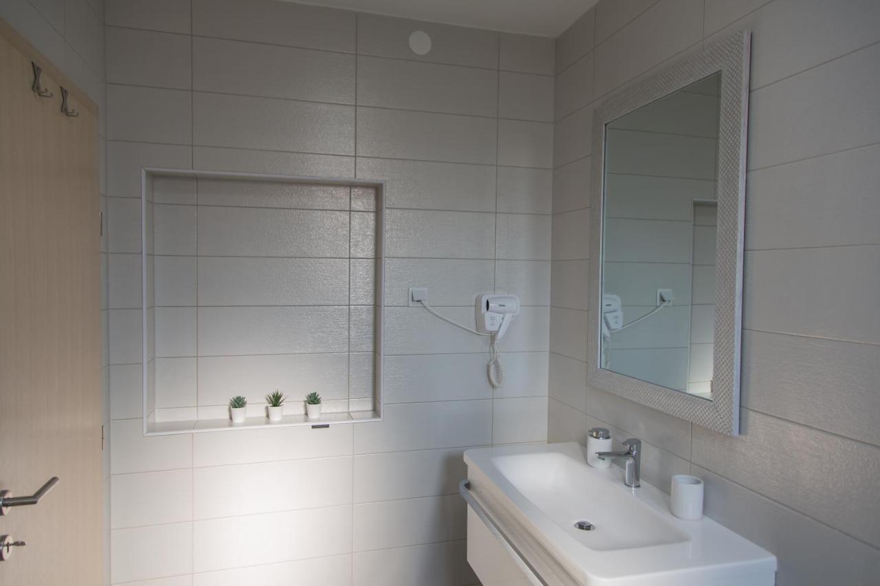 Holiday Home Thesaurum Karanac Екстериор снимка