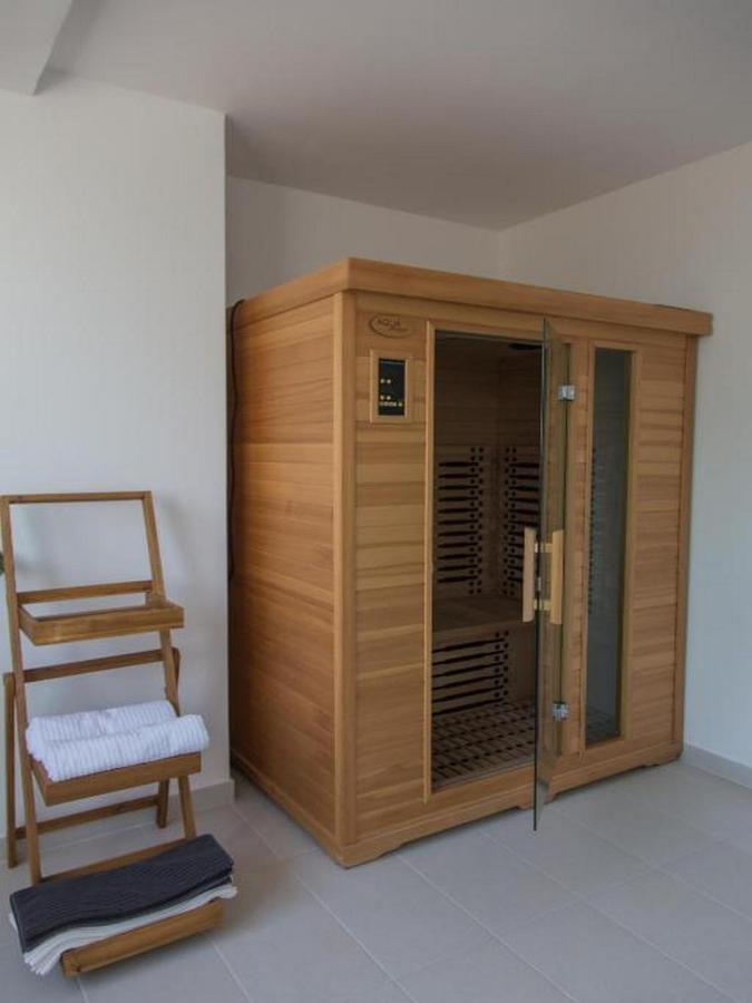 Holiday Home Thesaurum Karanac Екстериор снимка